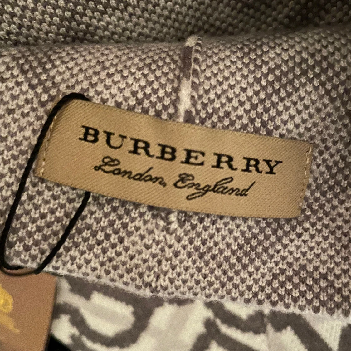 Burberry mössa - 91
