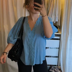 Odd Molly blus - Super fin blus från Oddmolly. Andvänd en gång! Storlek L men jag  bär st S/M i blusar vanligt vis🥰