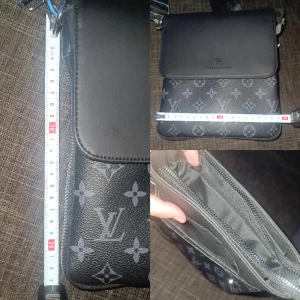 Axelremsväska  - Helt ny oanvänd axelremsväska.