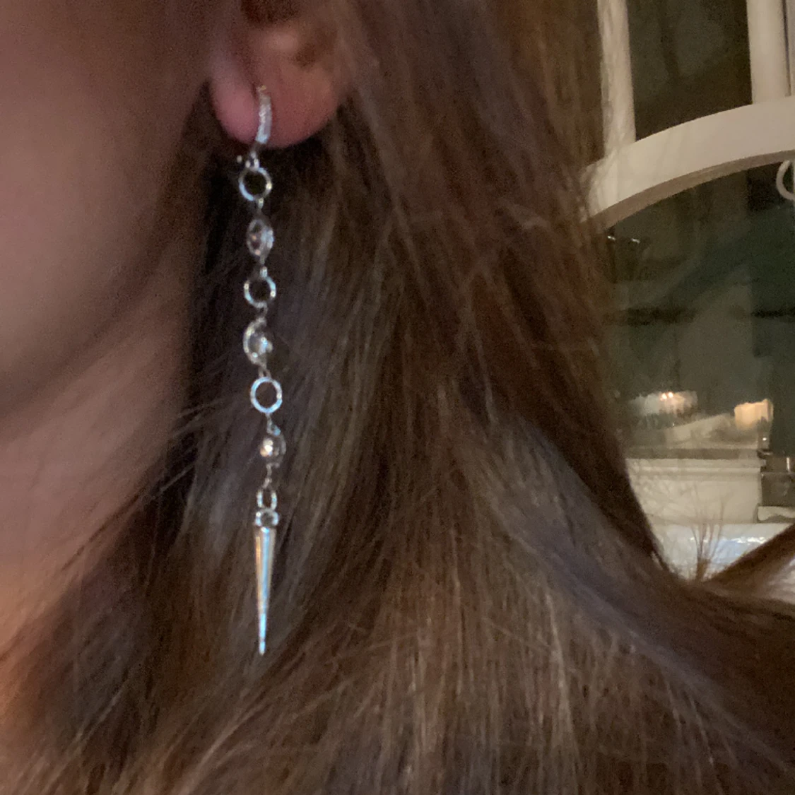 Jätte fint långt nit örhänge❤️ - 90