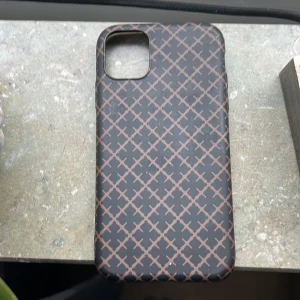 By malene Birger mobilskal  - Säljer mitt jätte fina malene Birger mobilskal för jag har en ny mobil! Den är bara använd några gånger!❤️