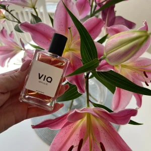 Viq Idyllic Josephine Qvist - Jättefin parfym av Josephine Qvist! Föredrar andra. Endast testad några gånger. 50 ml