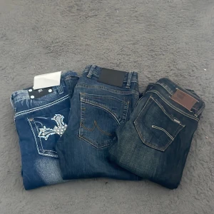 Märkes jeans - PRIS KAN DISKUTERAS! Ett par flared LTB jeans i storlek 28/36 lågmidjade , ett par G-star jeans i storlek 24/32 lågmidjade , och sen ett par miss me jeans i storlek S, (vet ej om dom är äkta) skriv om ni vill köpa enskilda!❤️
