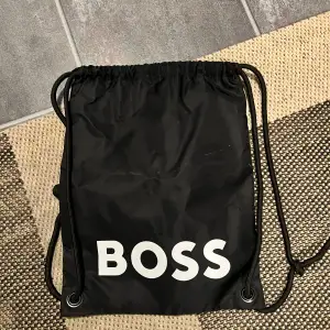 Helt ny oanvänd Hugo boss påse😍