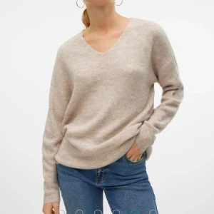 Stickad tröja - Stickad tröja från vero moda, storlek xs. Fint skick