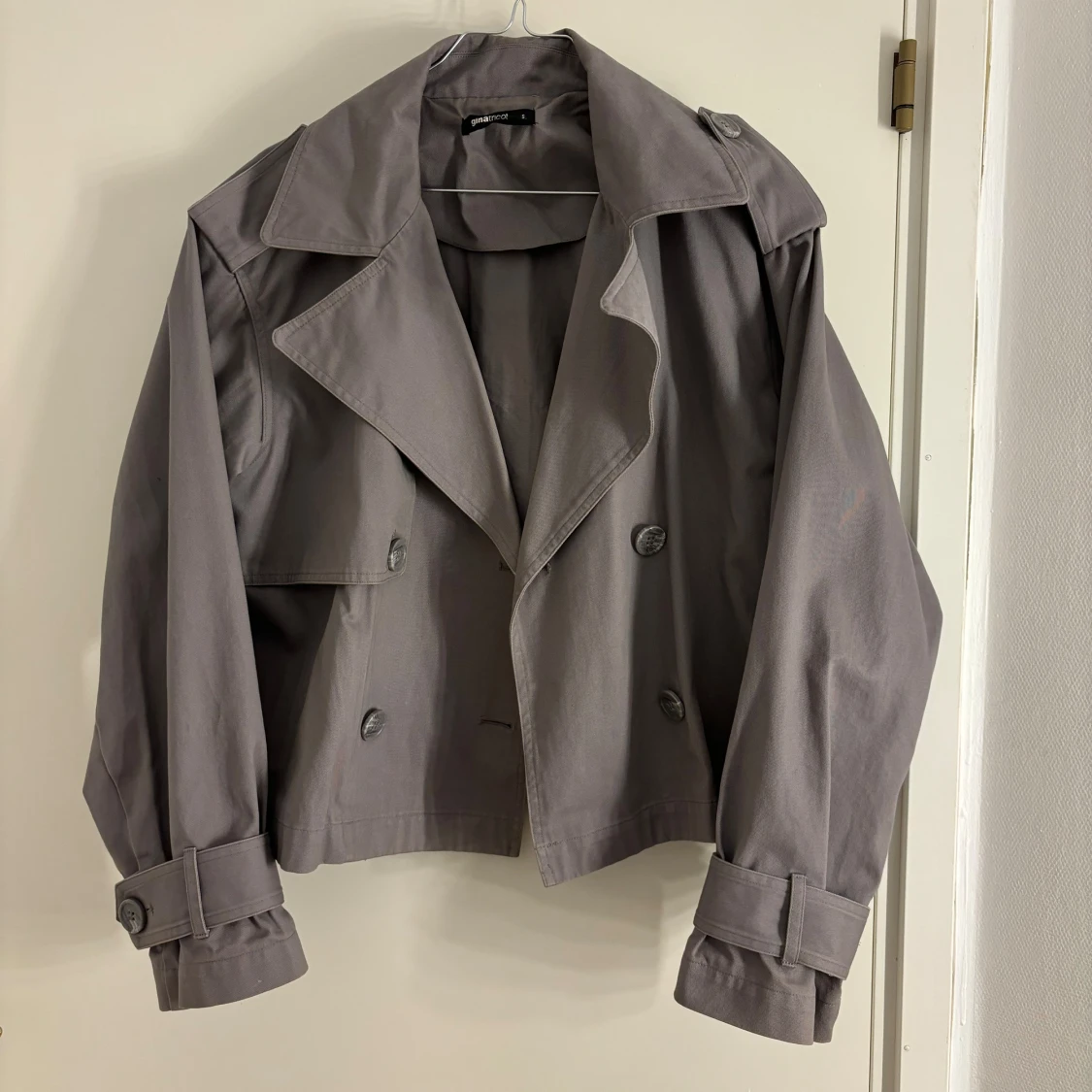 croppad trenchcoat - 90