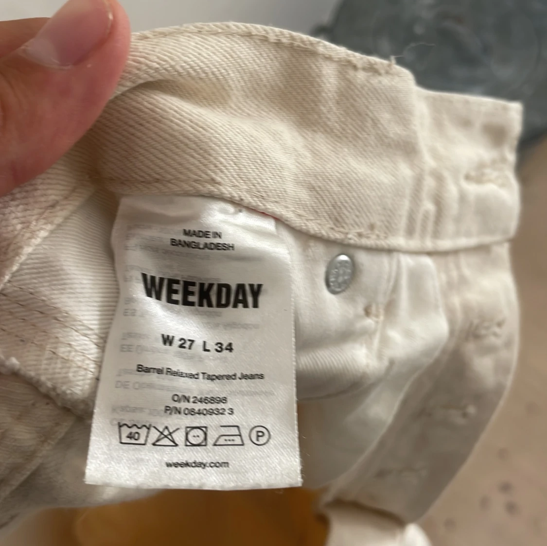 Weekday jeans, barell W27 L34 - 92