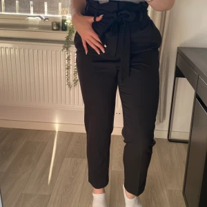 Kostymbyxor med snöre - Bra skick