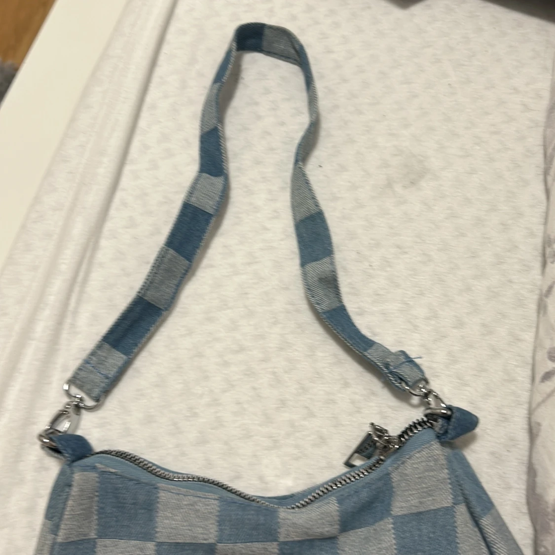 Liten blå väska  - 90