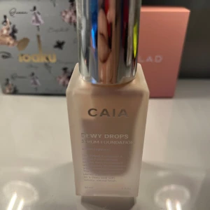 CAIA Dewy Drops - säljer min caia dewy drops i färgen 10 C, då jag köpte fel färg säljer för 320 + 45 (frakt)