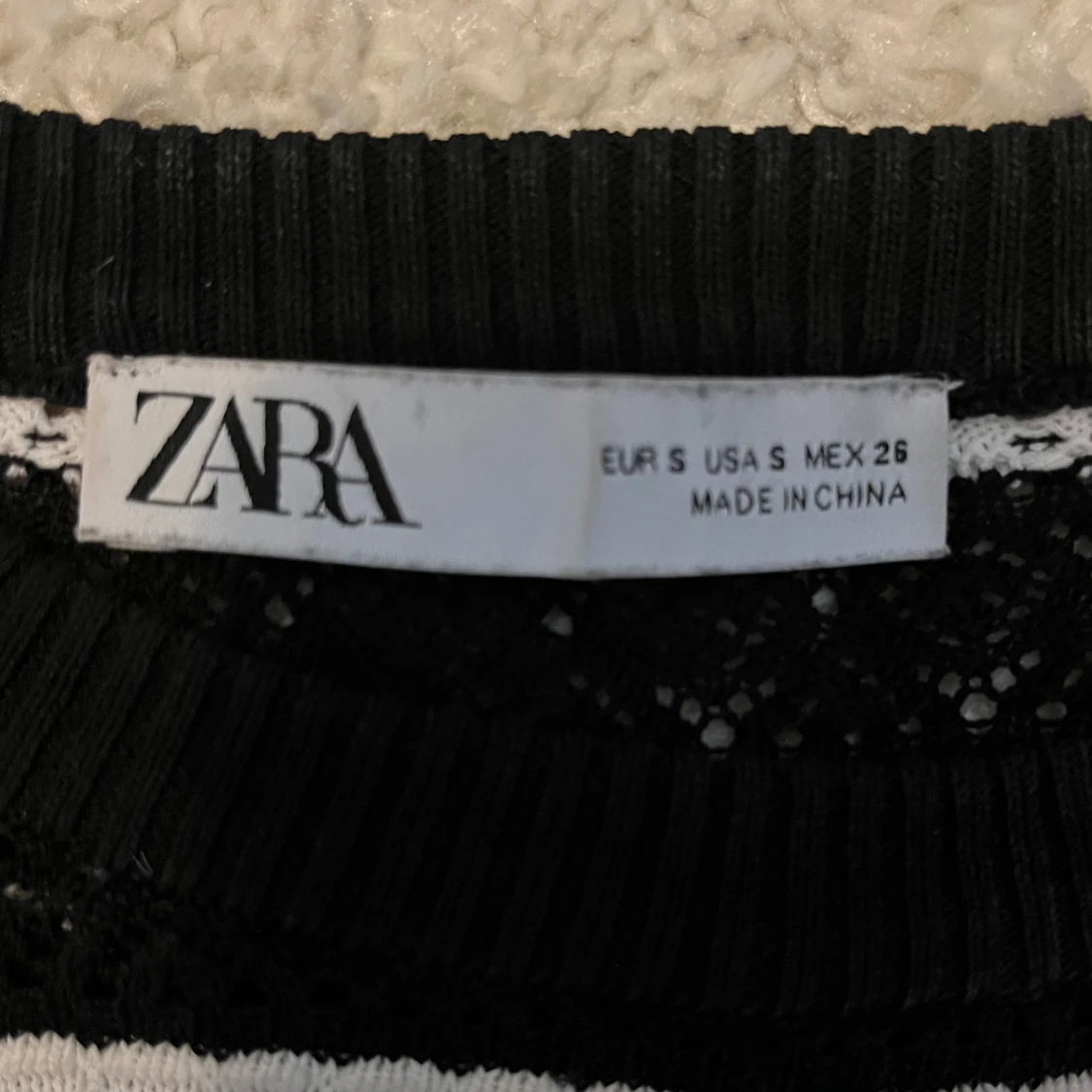 Svartvit randig topp - 91