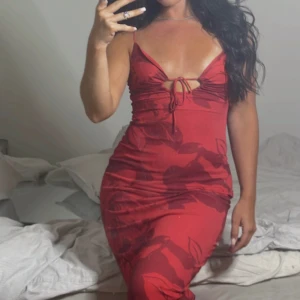 Klänning  - Klänning 