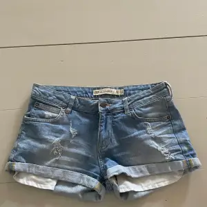 jeans shorts från zara som inte kommer till användning!