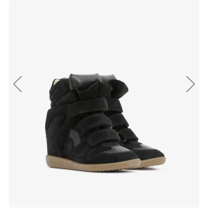 Isabel Marant Kilklack - Äkta Isabel Marant skor, i strlk.39 som passar bra om man har strlk 38.5-40. Skorna är väl använda och i ok skick. (Skriv gärna för bilder på skorna) Säljer pga att de inte är min stil längre🤗