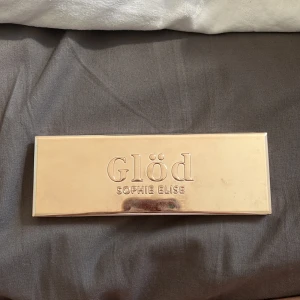 Glöd palett  - Glöd palett som är köpt ifårn Lyko 