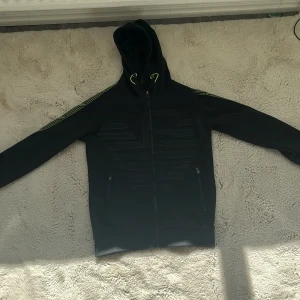 Armani kofta - Storlek 150