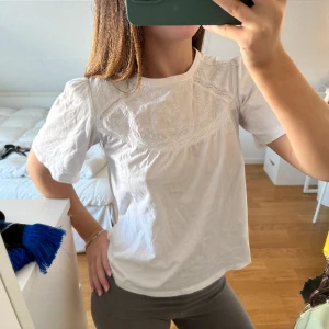 Vit blus - Söt blus från zara 🤍❣️
