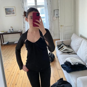 Fest topp - Fest topp från Zara. Felfri! 