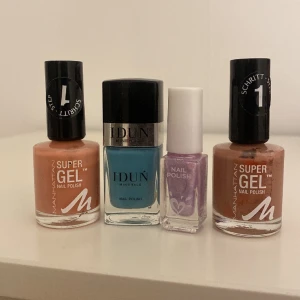 Nagellack - Säljer 4 st nagellack som är använda men inte alls mycket. Säljer pga att jag inte tycker om färgerna samt att jag inte gillar nagellack. Säljer alla för 40 kr men vill man ha en så blir det 15 kr styck. Märkena är: manhattan,idun minerals, justice