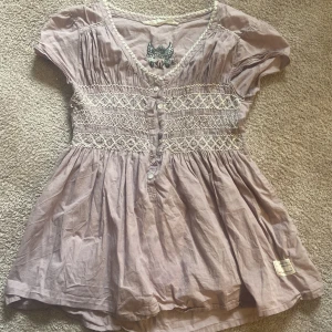 Kortärmad böus - Super söt blus från odd molly, bra skick