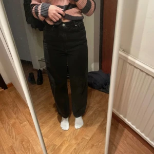 Levi’s Jeans - Säljer då dem ej kommer till användning. Köpta för 800kr🖤