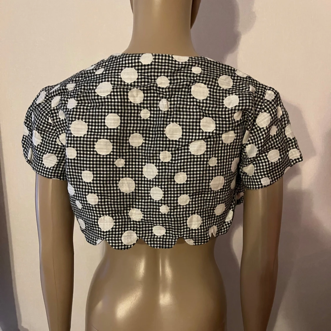 Kofta bolero prickig retro vintage 40-tal 50-tal 60-tal  - 90