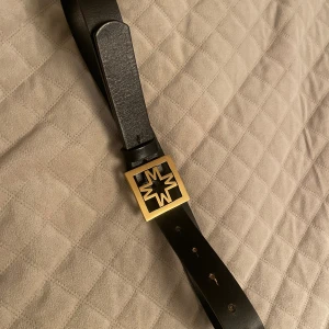 Skärp by Malina - Fint skick. Nypris 1999kr