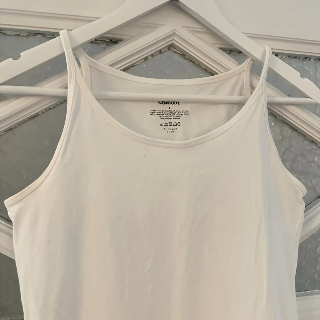 Vitt linne från Newbody - 90