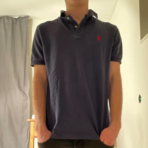 Ralph Lauren pike - Schysst piké från ralph lauren. Bra skick, inga skador elr liknande. Storlek S och sitter som den ska.