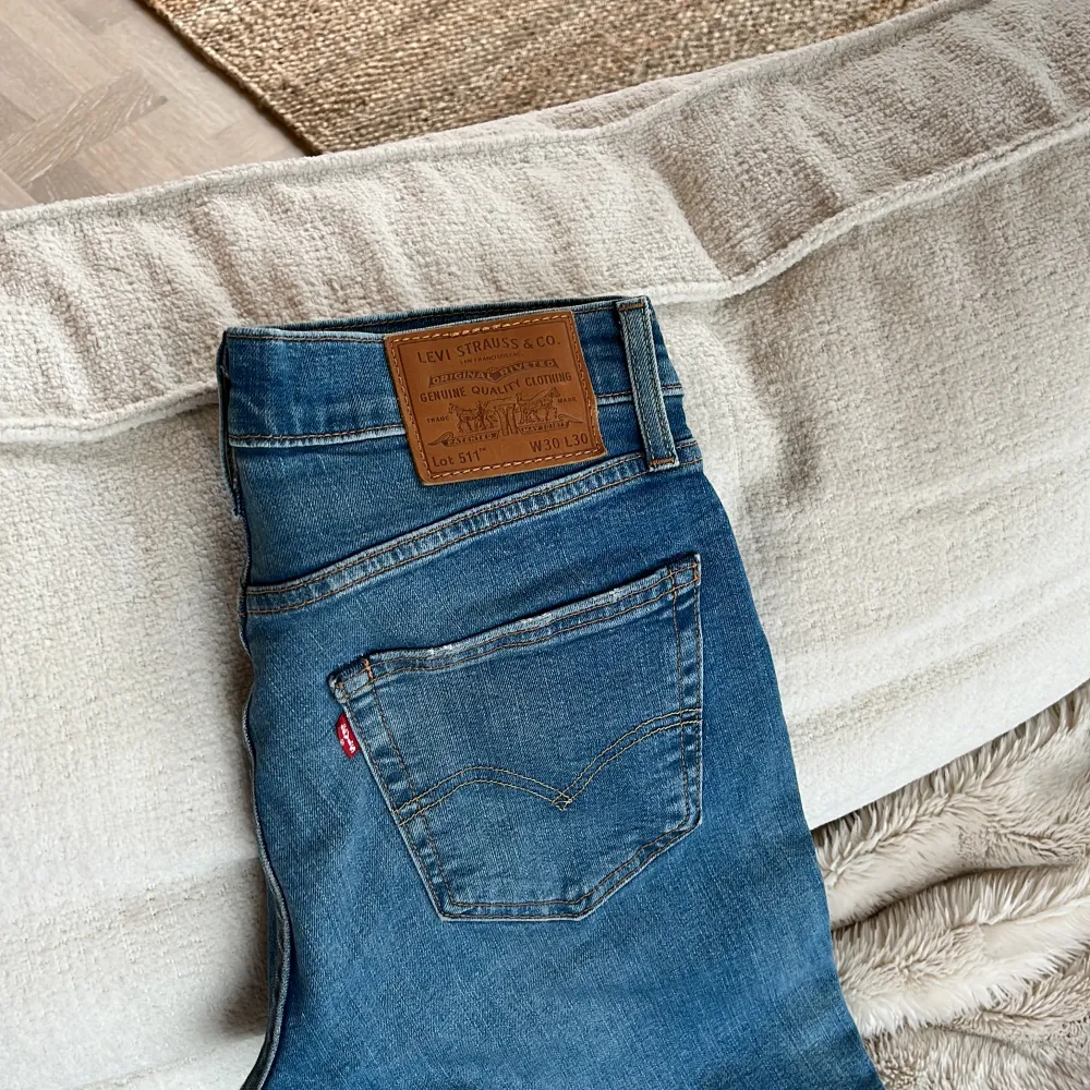 Pris: 399kr Nypris: 1019kr W30 L30. Jeans & Byxor.