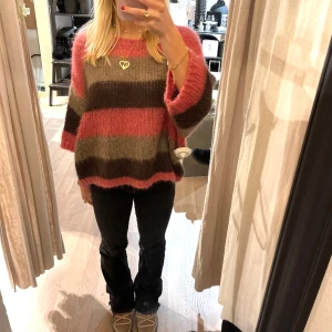 Trekvartströja - Så fin stickad randig trekvartströja, köpt för 800❤️❤️