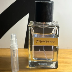 YSL Y EDT sample  - Säljs i 1 ml. Aromatisk sommarparfym med citrusnoter. 🍊🍋 