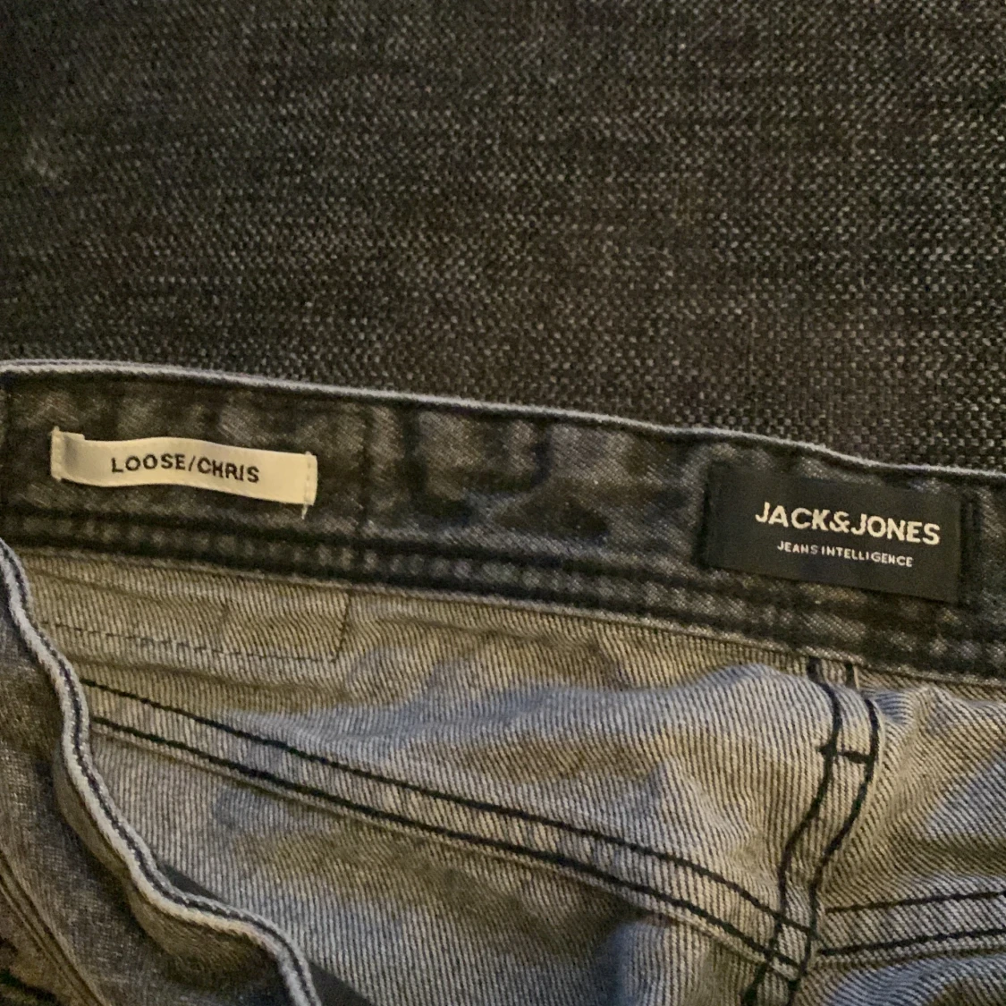 Svarta Jack and Jones jeans - 90