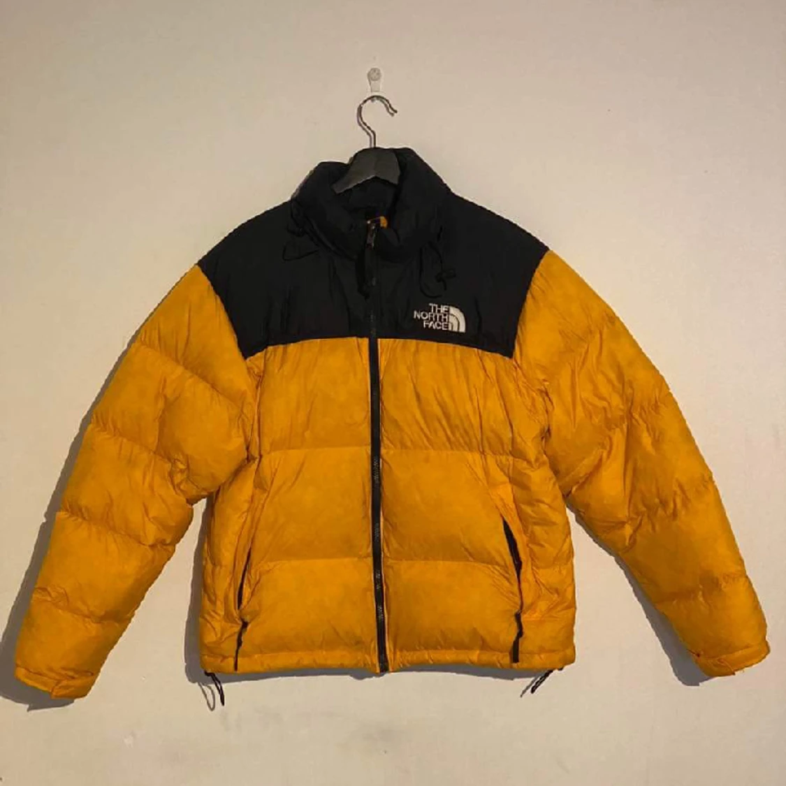 The North Face Nuptse puffer jacka