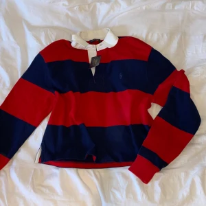 Rugby tröja från Ralph Lauren - Kom tyvärr aldrig till användning, prislappen kvar. Nypris 1499kr