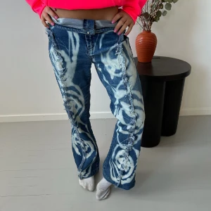 Mönstrade jeans  - !Super coola mönstrade blåa jeans!