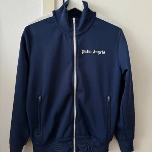 Palm angels tröja  - Palm angels tröja blå  Storlek M Skick 9/10