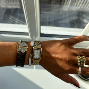 Äkta silver armband - Säljer detta silverarmband då jag inte använder silver längre. Storleken går att ändra💓💓