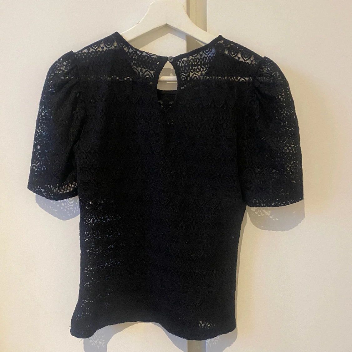 Svart spets tröja  - 90