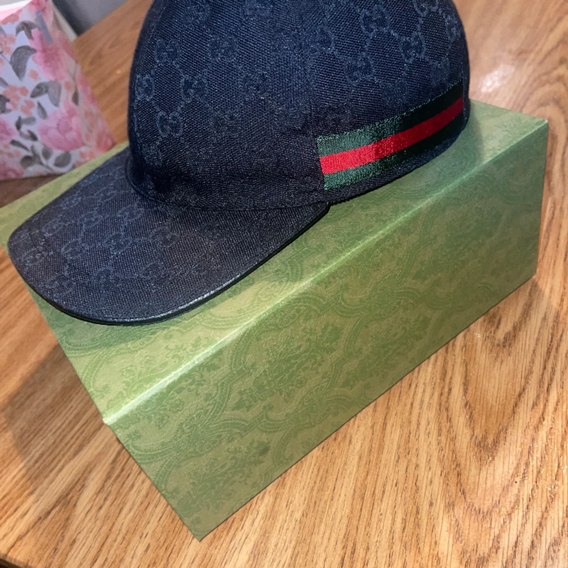 Gucci keps äkta - 90