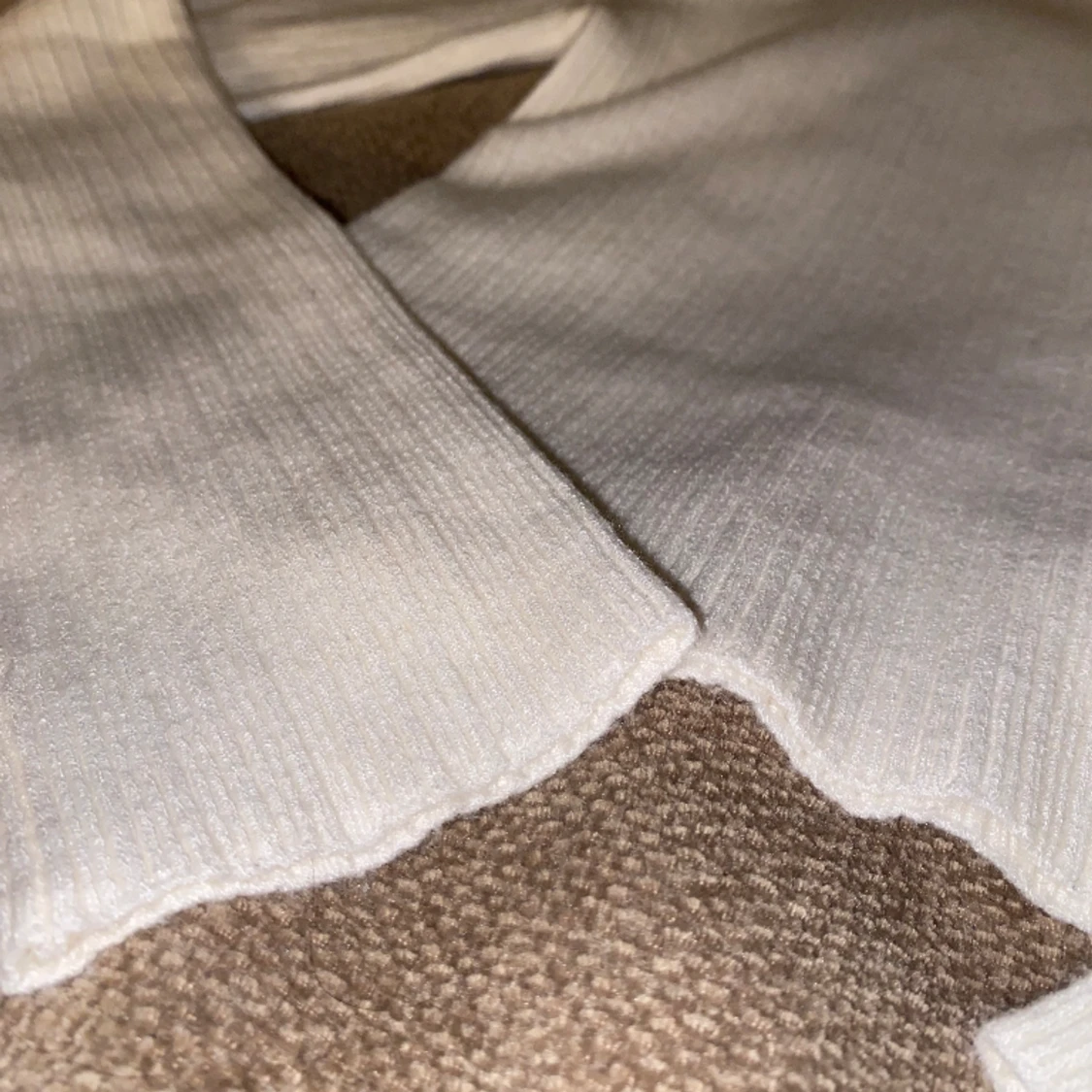 turtleneck croppad tröja  - 90