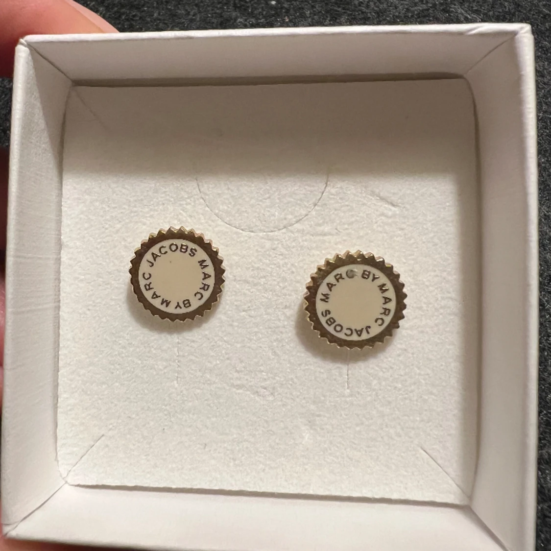 Marc Jacobs Örhängen