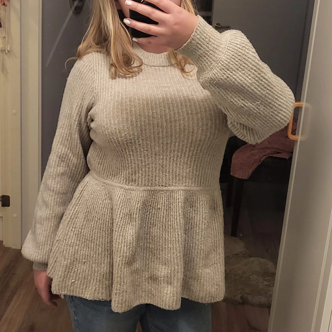 Söt volangtjocktröja - 90