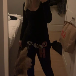 Hoodrich byxor - Bra skick och säljer pg av att de inte kommer till användning 😇 pris går att diskutera 💞💞