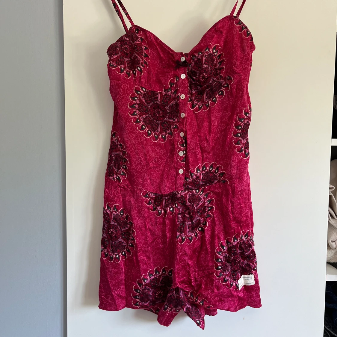 Jumpsuit siden oddmolly