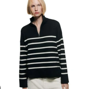 Zara tröja - Super fin och slutsåld zara tröja, aldrig använd 💓