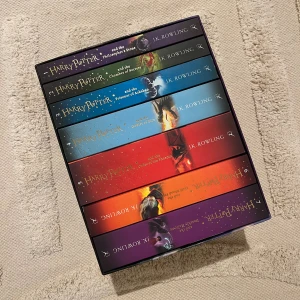 Harry Potter böcker  - Fint skick 