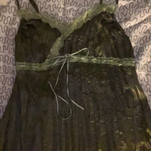 Grön söt topp - Kommer it t användning löngre. 