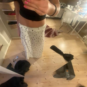 Prickig kjol/klänning - Jättesöt som både kjol och klänning! Använd 1 gång❣️