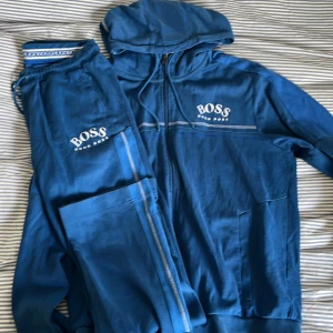Hugo boss tracksuit - Hugo boss tracksuit